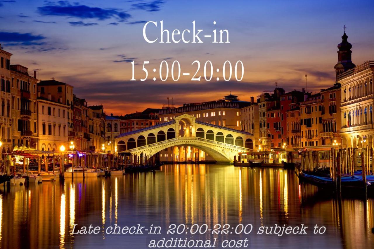 Апартаменты Venetian Mood: Secret Garden Экстерьер фото