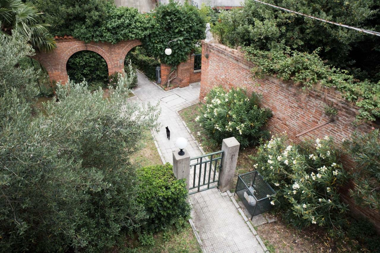 Апартаменты Venetian Mood: Secret Garden Экстерьер фото